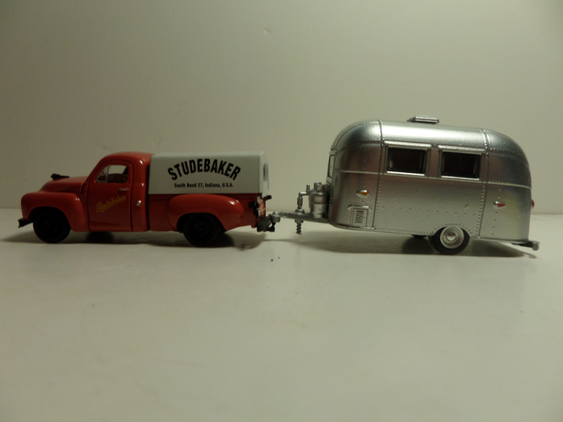The tow hitch kinda works with the GL Hitch and Tow series. Not perfect but still neat.